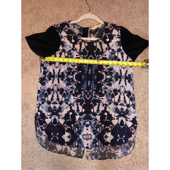 Rebecca Taylor Blue black Abstract Printed Short Sleeve Silk Blouse Sz 4 MP $200 - Picture 11 of 12